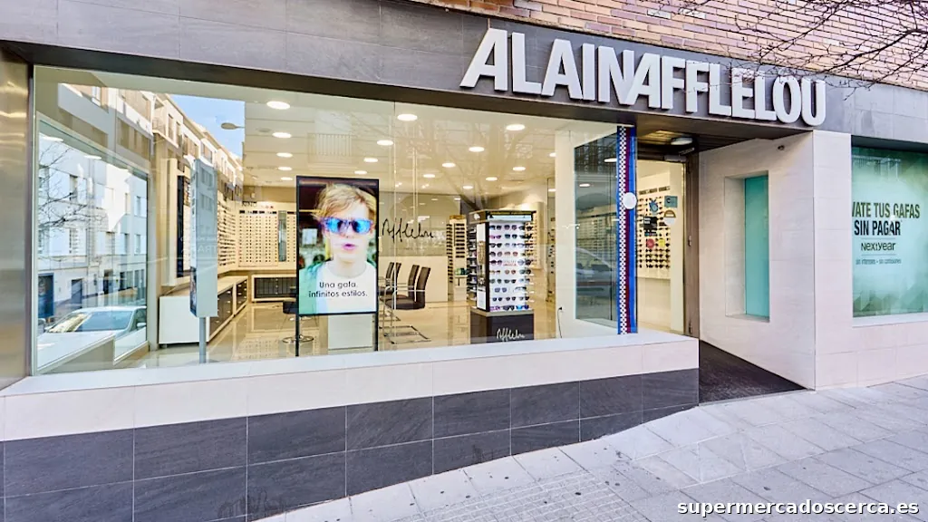 Alain Afflelou Óptico, Calle Enrique Enríquez, Baza