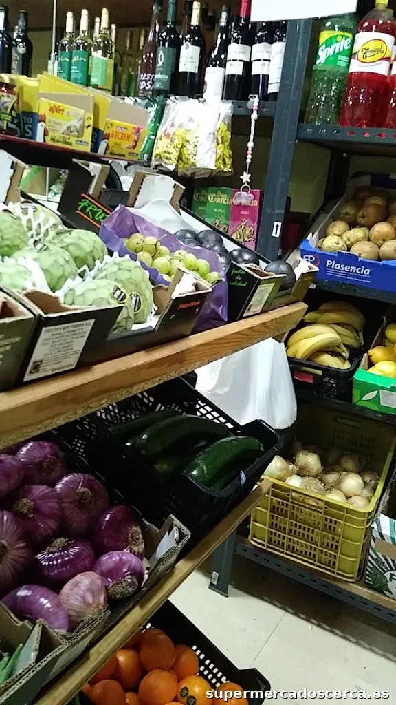 FRUTERIA Y ALIMENTACIÓN LA HUERTA
